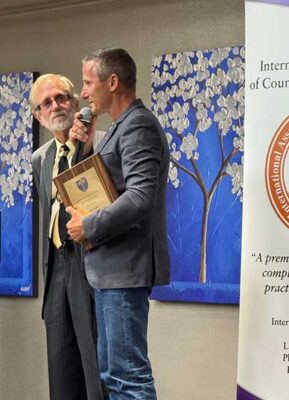 Award 2026 "Life Fellow in Hypnotherapy" Award 2026 "Life Fellow in Hypnotherapy" pour le Docteur Brice Lemaire